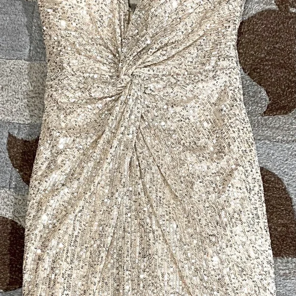 IEENA for MacDugal Front Twist Plunging Silver Sequin Mini Dress